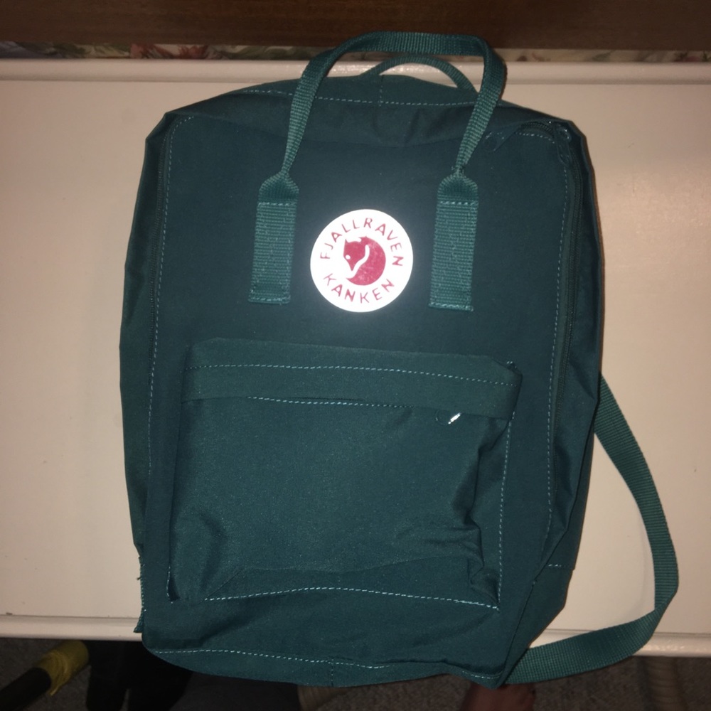 Knockoff Fjallraven Kanken Backpack